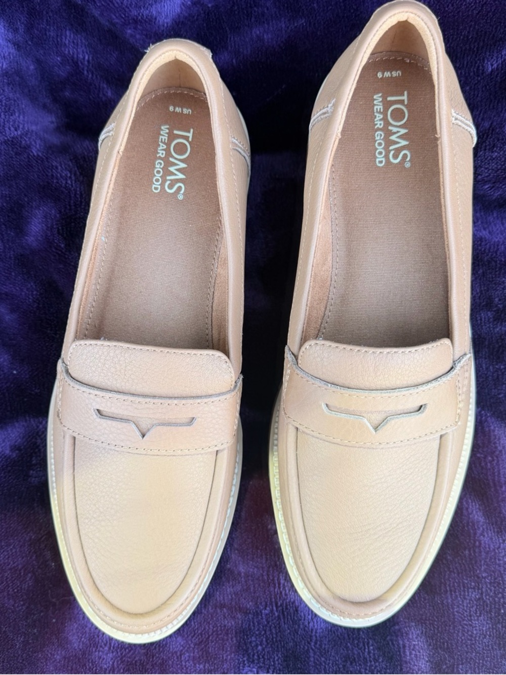 TOMS Women's Beige/Tan Leather Penny Loafers